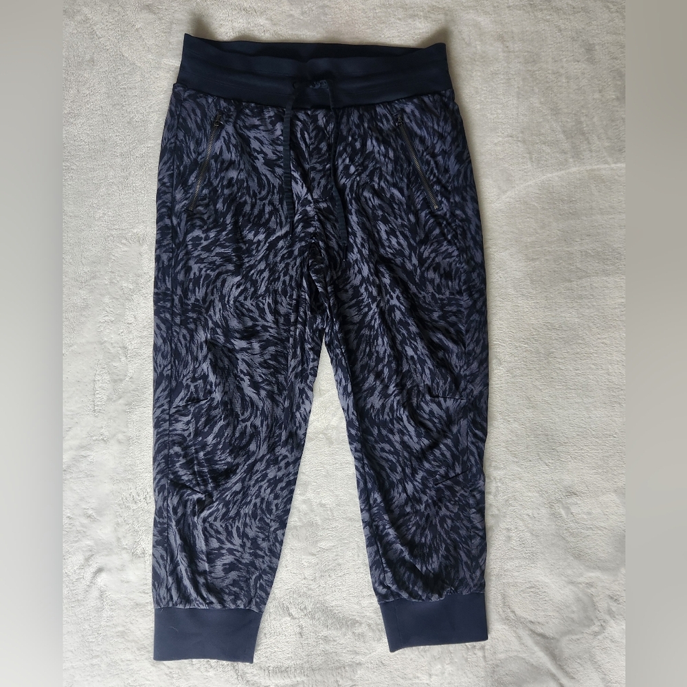 Athleta Trekkie North Animal Printed Crop 23" Jogger‎ Pants Stretch Blue Size 8